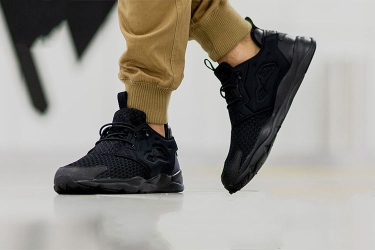 Оригинал! Кроссовки Reebok Furylite: 2 200 грн. - Мужская обувь Ровно на Olx